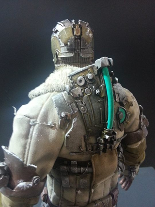 Illustration for article titled Photos Of The New Dead Space And Titanfall Figures